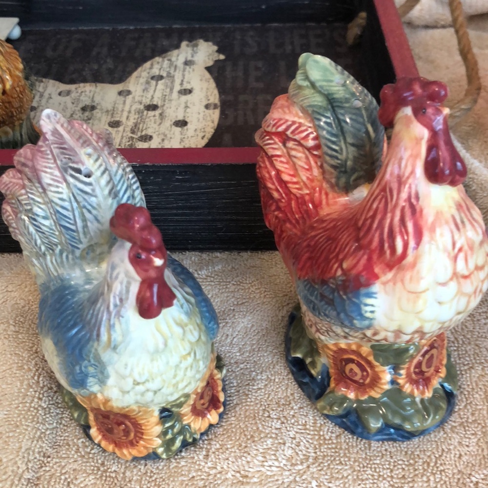 Vintage CIC Chicken AND Rooster Salt and Pepper Shakers 5x4” & 4x4”